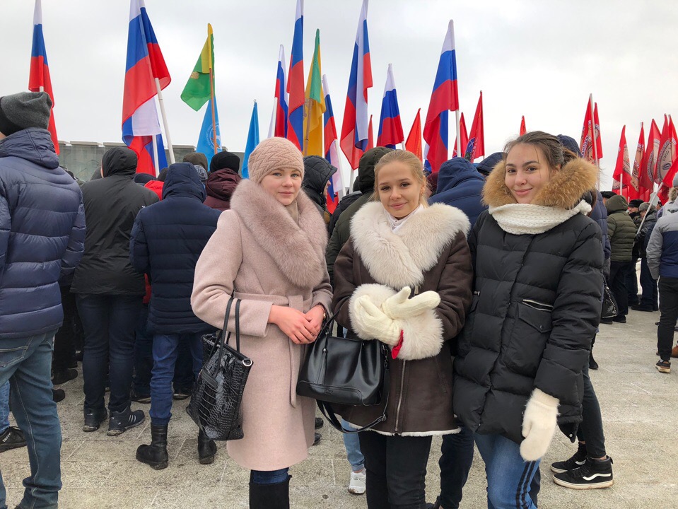 Церемония возложения цветов